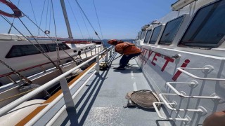 Bodrumda su alan tekneyi KIYEM ekipleri müdahale etti