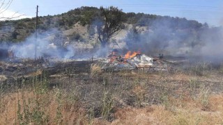 Boluda facianın eşiğinden dönüldü: Tarlada çıkan yangın ormana sıçramadan söndürüldü