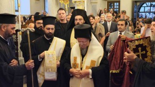 Bozcaadada 156 yıllık tarihi Meryem Ana Kilisesi yeniden ibadete açıldı