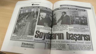 Bulgaristan Türk Edebiyatının yaşayan en önemli temsilcilerinden Mehmet Türkere ‘Özgürlüğün Peşinde Bir Ömür kitabı armağan edildi