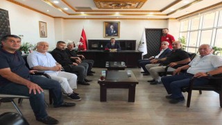 Burhaniyede Elazığlılar Kaymakam Atillayı ziyaret etti