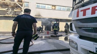 Bursada mobilya fabrikası alev alev yandı
