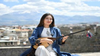 Büyükşehir ile Kayseri Kalesinde Kazak ezgileri yükseldi