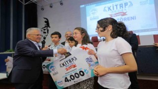 Büyükşehirde kitap okuma rüzgarı esti