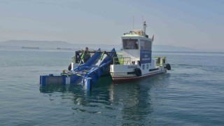 Büyükşehirden deniz temizliği