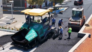 Büyükşehirin Sökede yol çalışmaları sürüyor