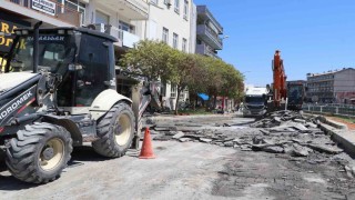 Büyükşehirin Sökede yol çalışması devam ediyor