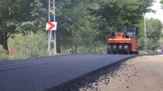 Çağlayan Mahallesinde doğalgazın ardından sıcak asfalt konforu