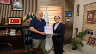 Çamelili bilim insanı Prof. Dr. Özcana büyük onur