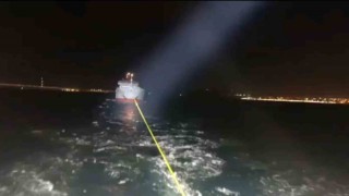 Çanakkale Boğazından geçen genel kargo gemisi makine arızası yaptı