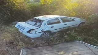 Çaycumada otomobil direksiyon hakimiyetini kaybetti, şarampole uçtu