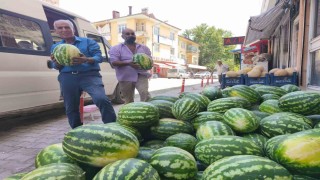 Çemişgezekte ‘Hıdıroz karpuzu tezgahlardaki yerini aldı