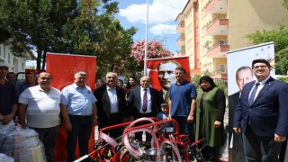 Çorumda mobil süt sağım makinesi dağıtıldı