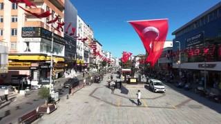 Cumhurbaşkanı Erdoğanın bayrak asma çağrısına Sultanbeyliden güçlü destek