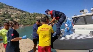 Dalaman açıklarında teknede yaralanan vatandaşın tıbbi tahliyesi gerçekleştirildi