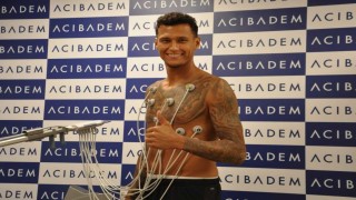 Davie Selke, sağlık kontrolünden geçti