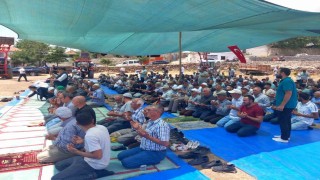 Develinin Çomaklı köyünde yağmur duası yapıldı