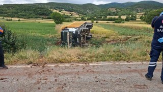 Devrilen kamyonun sürücüsü hayatını kaybetti