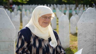 Dinmeyen gözyaşı: Srebrenitsada 30 yıl
