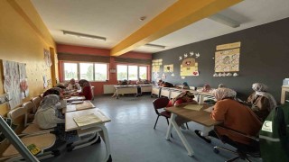 Diyadin Gençlik Merkezinde Kuran kurslarına yoğun ilgi