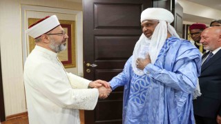 Diyanet İşleri Başkanı Erbaş, Nijerin Damagaram Sultanı Sandayı ağırladı