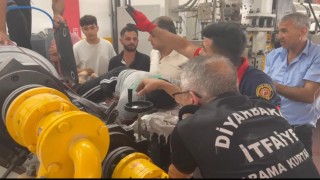 Diyarbakırda elini levha kesme makinesine kaptıran işçi yaralandı