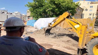 Doğalgaz borusu delindi, vatandaşlar büyük korku yaşadı