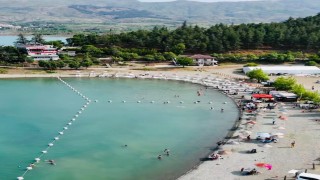 Doğunun İncisi Hazar Gölü, ziyaretçi akınına uğruyor