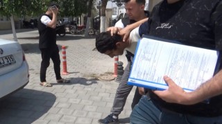 Doktor ve güvenlik görevlisini boğazından bıçaklayan zanlı tutuklandı