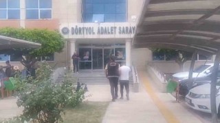 Dörtyolda hapis cezası ile aranan hırsızlık şüphelisi yakalandı