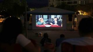 Düzce Üniversitesinde açık hava sinema günleri başladı