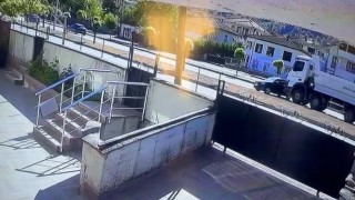 Düzcede kamyon ile otomobil çarpıştı: 1 ölü