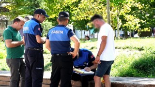 Düzcede yere çöp ve izmarit atanlara cezai işlem uygulanmaya başladı