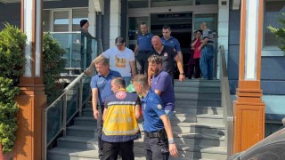 Edirnede genç kızın intihar girişimini ekipler engelledi