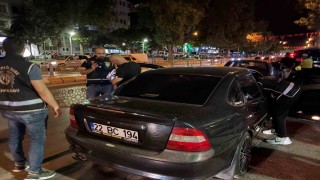Edirnede trafik ve asayiş denetimi: 6 araç trafikten men edildi