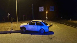 Ehliyetsiz sürücü kaza yaptı: 37 bin lira ceza