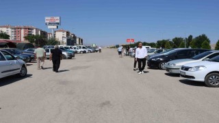 Elazığ ikinci el oto pazarında araç çok, alıcı yok