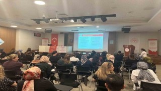 Elazığda Aile Yılı eğitimleri sürüyor