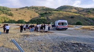 Elazığda otomobil takla attı: 2si ağır 5 yaralı