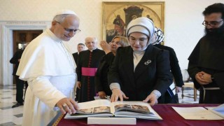 Emine Erdoğan, Papa 14. Leo ile görüştü