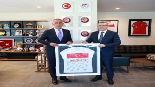 Emrullah Gölcükten TFF Başkanı Hacıosmanoğluna ziyaret