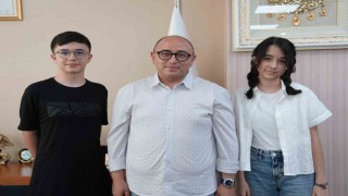 Erdemli Belediyesi Kurs Merkezi  LGSde iki Türkiye birincisi çıkardı