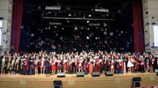 ERÜ Veterinerlik Fakültesinde mezuniyet heyecanı