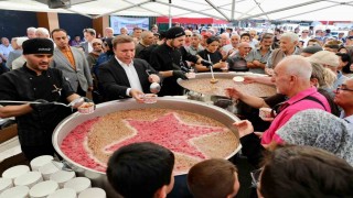 Erzincanda 3 bin kişilik aşure ikramı
