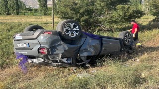 Erzincanda 4 kişinin yaralandığı 1 kişinin öldüğü feci kazanın güvenlik kamerası görüntüleri çıktı