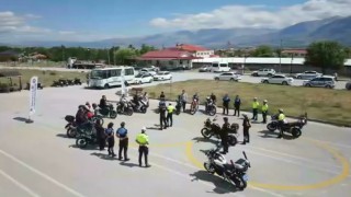 Erzincanda motosiklet sürücülerine güvenli sürüş eğitimi verildi