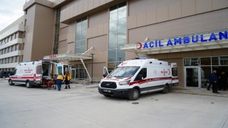 Erzincanda trafik kazazı: 4 yaralı