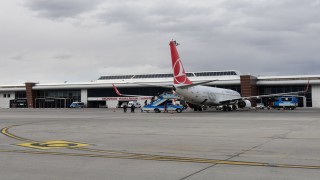 Erzurumda ilk çeyrekte ayından 601  bin 241 kişi uçtu