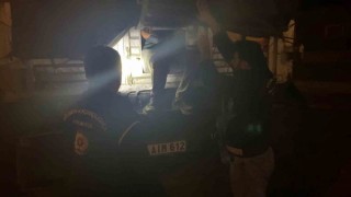 Erzurumda tırın dorsesinde 22 düzensiz göçmen yakalandı