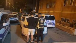 Esenlerde araçtan havaya ateş açtılar